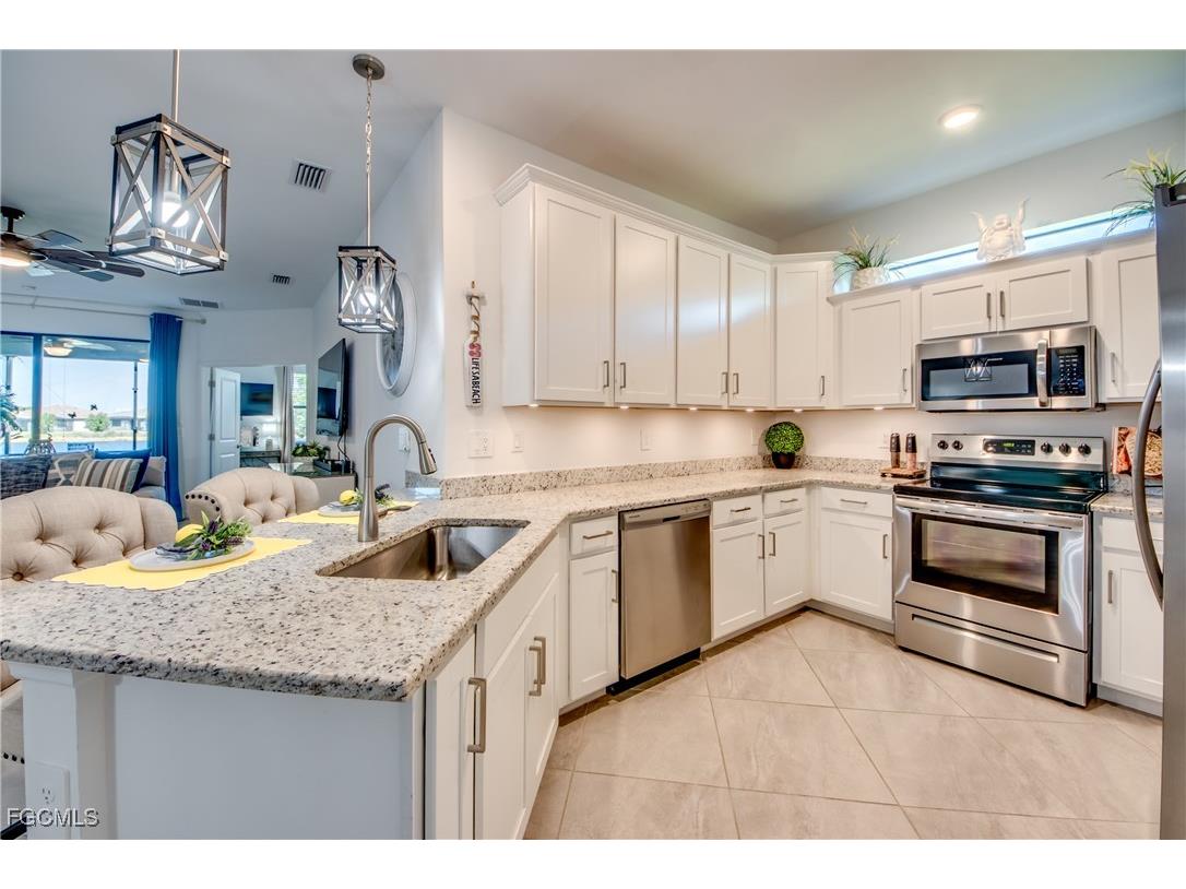 14028 Pine Lodge Lane Fort Myers FL 33913 2025023623 image13