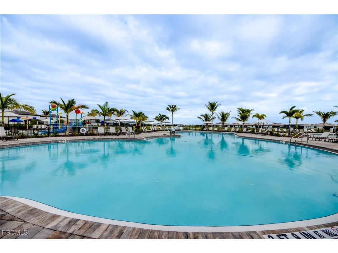 14028 Pine Lodge Lane Fort Myers FL 33913 2025023623 image32
