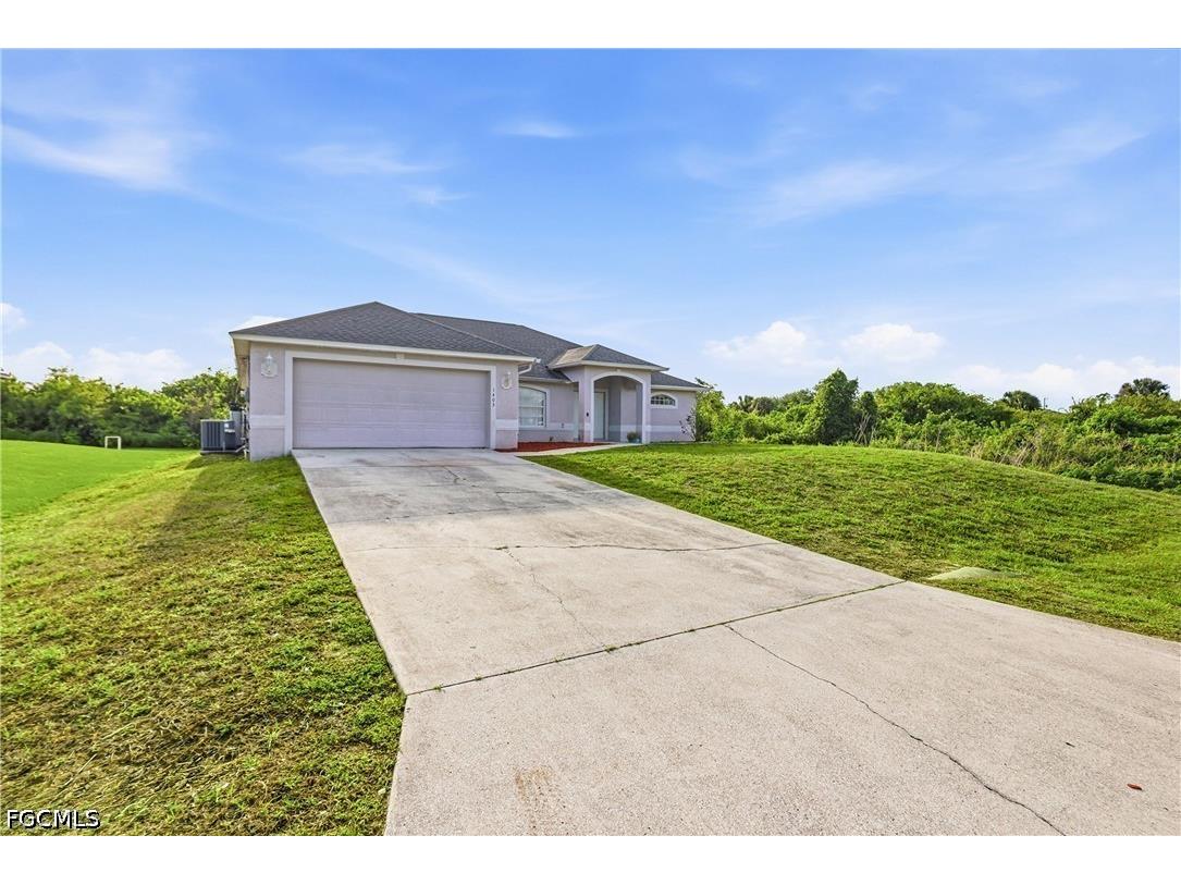 1403 Curtis Avenue S Lehigh Acres FL 33976 2026017074 image2