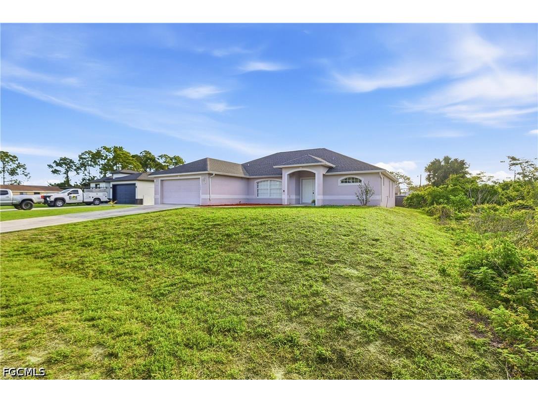 1403 Curtis Avenue S Lehigh Acres FL 33976 2026017074 image3