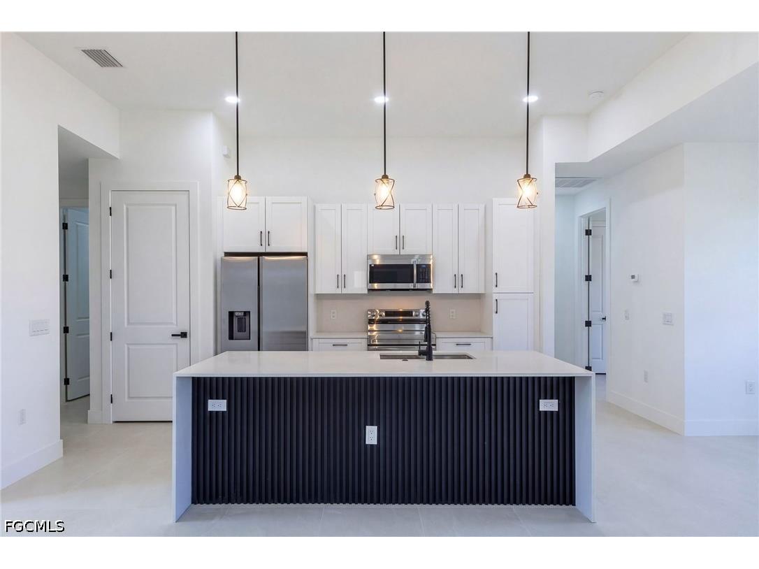1403 NE 18th Terrace Cape Coral FL 33909 2026014684 image9