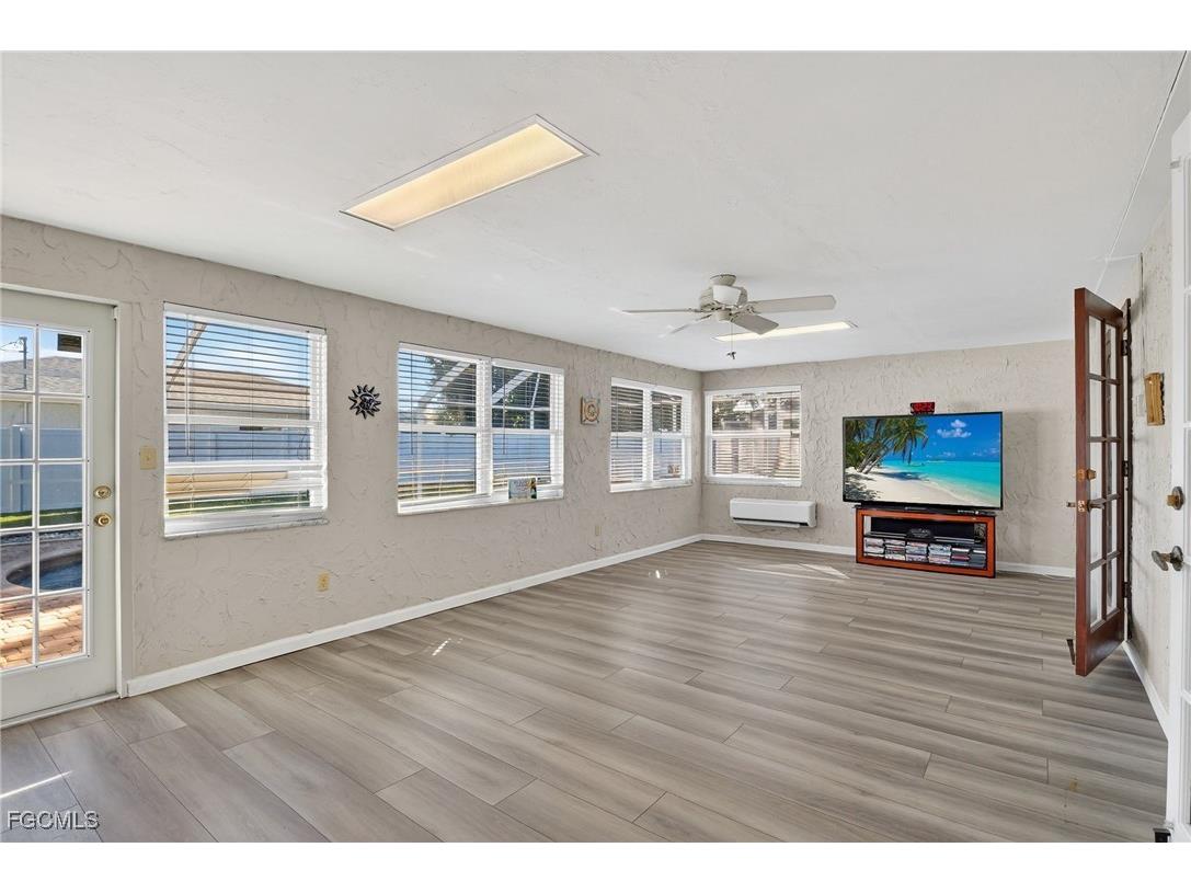 1403 SE 21st Avenue Cape Coral FL 33990 2025020282 image14