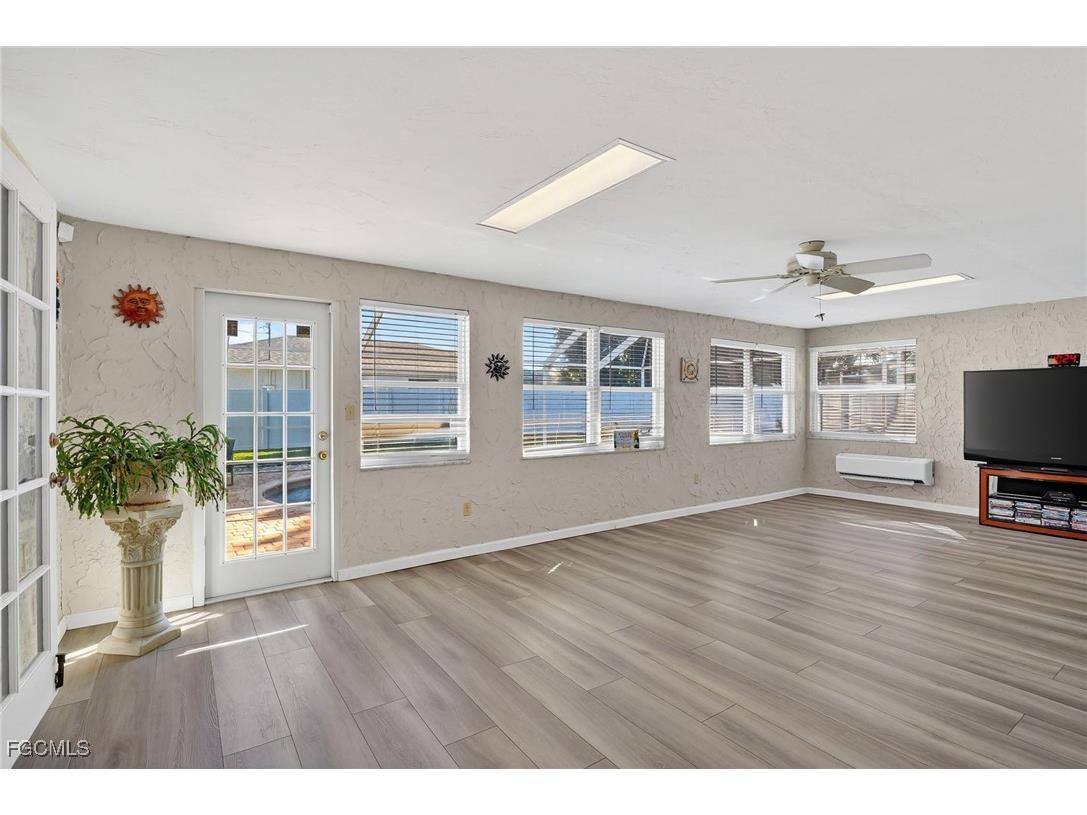1403 SE 21st Avenue Cape Coral FL 33990 2025020282 image15