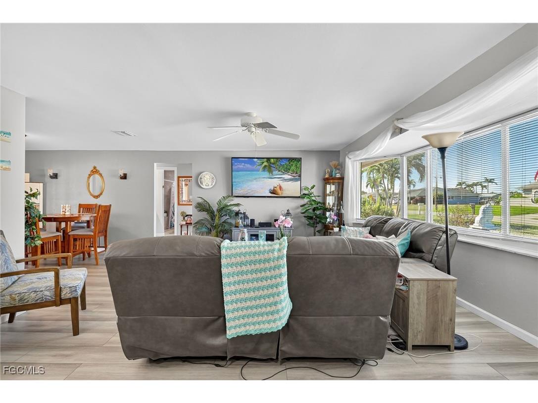 1403 SE 21st Avenue Cape Coral FL 33990 2025020282 image5