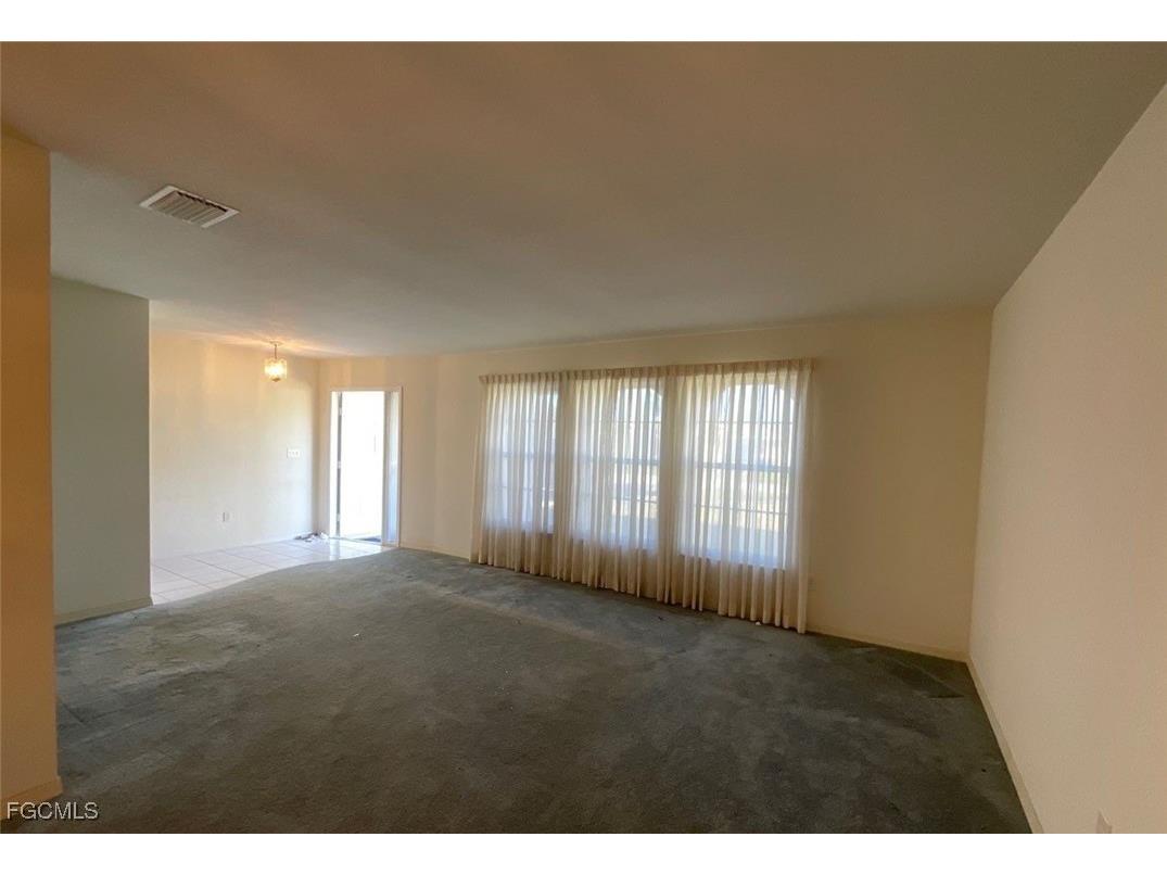 1403 SE 8th Place Cape Coral FL 33990 2026000162 image3
