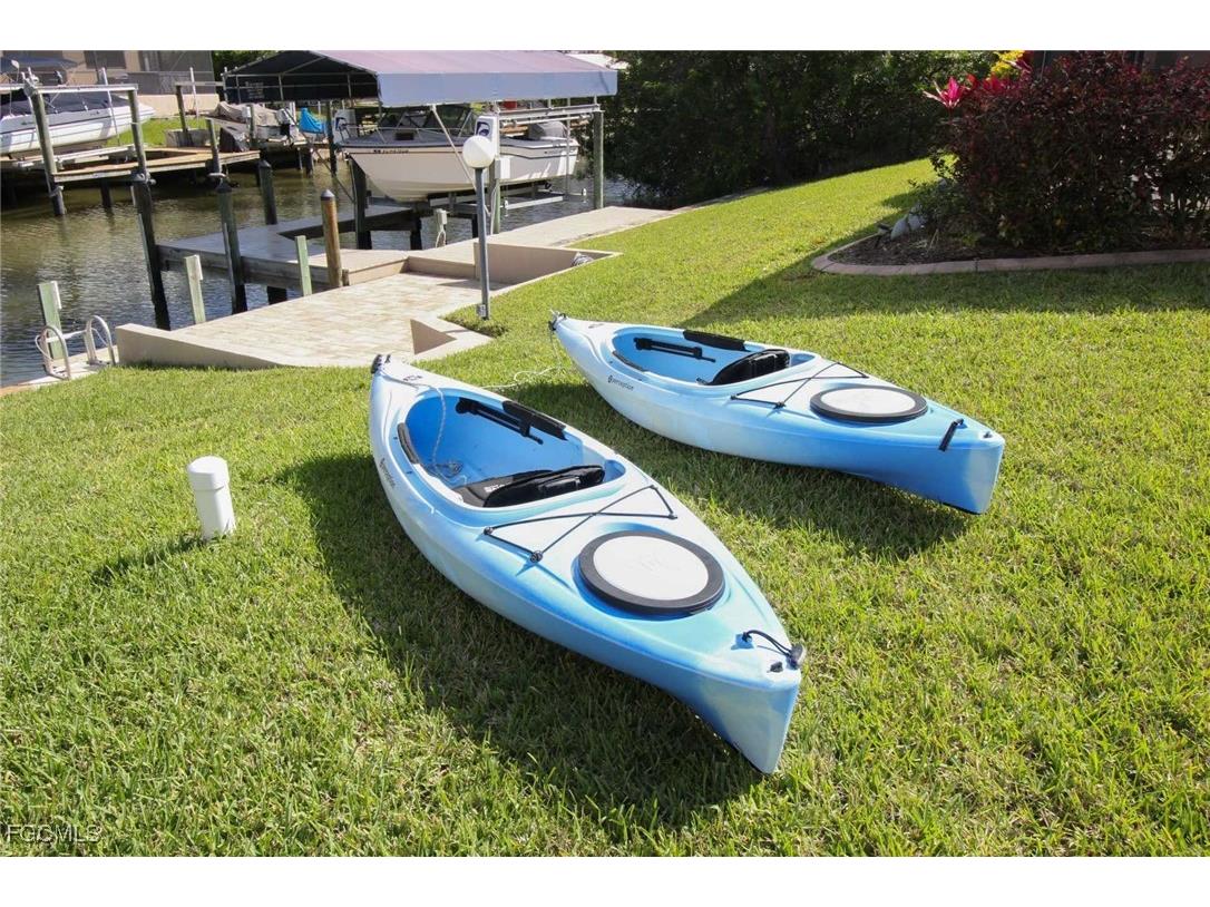 1403 SW 40th Terrace Cape Coral FL 33914 2025009753 image8