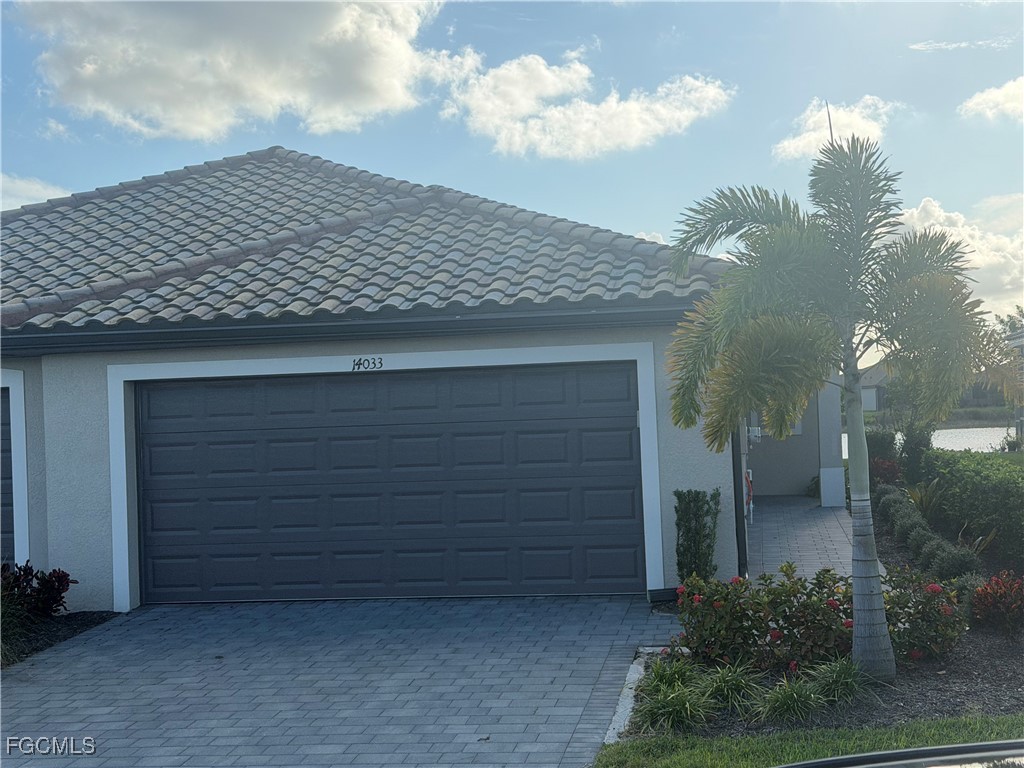 14033 Hunter Oak Drive Fort Myers FL 33913 2025024406 image1