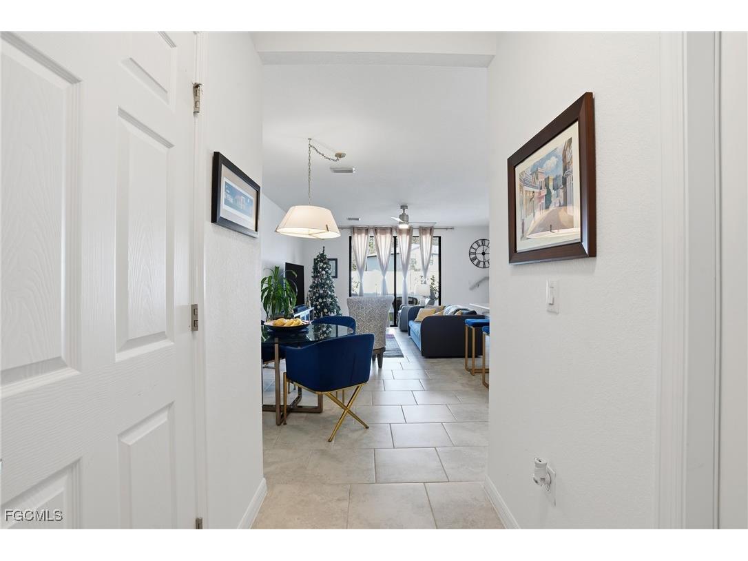 14036 Oviedo Place Fort Myers FL 33905 2025025162 image3