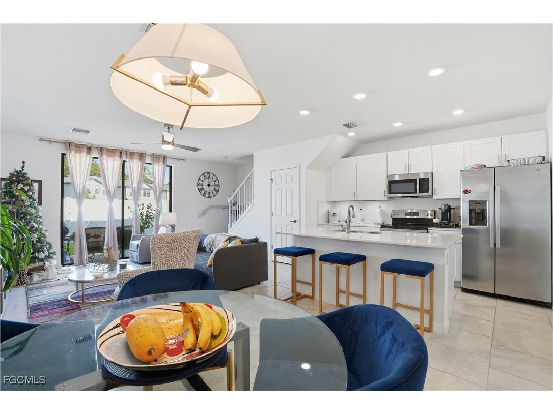 14036 Oviedo Place Fort Myers FL 33905 2025025162 image7