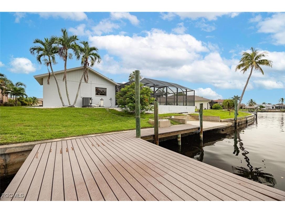 1404 SW 49th Terrace Cape Coral FL 33914 2025013193 image25