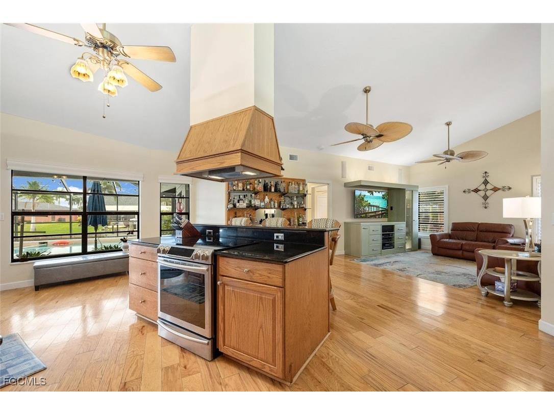 1404 SW 49th Terrace Cape Coral FL 33914 2025013193 image40