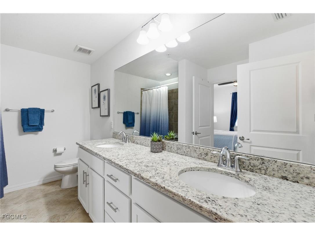 14041 Heritage Landing Boulevard #611 Punta Gorda FL 33955 2025025461 image17