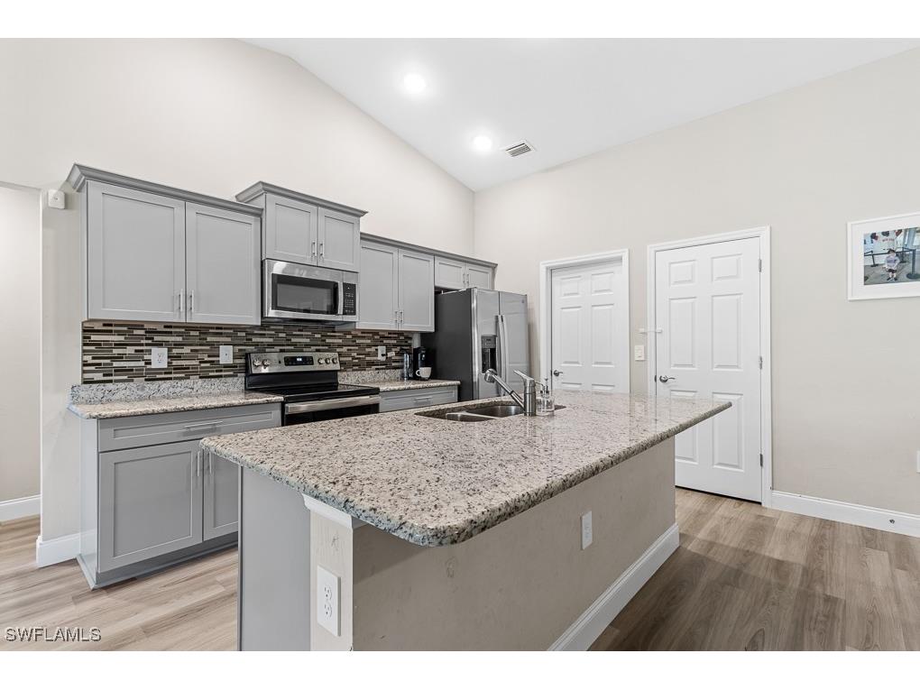 1405 Cleveland Avenue Lehigh Acres FL 33972 225033775 image1