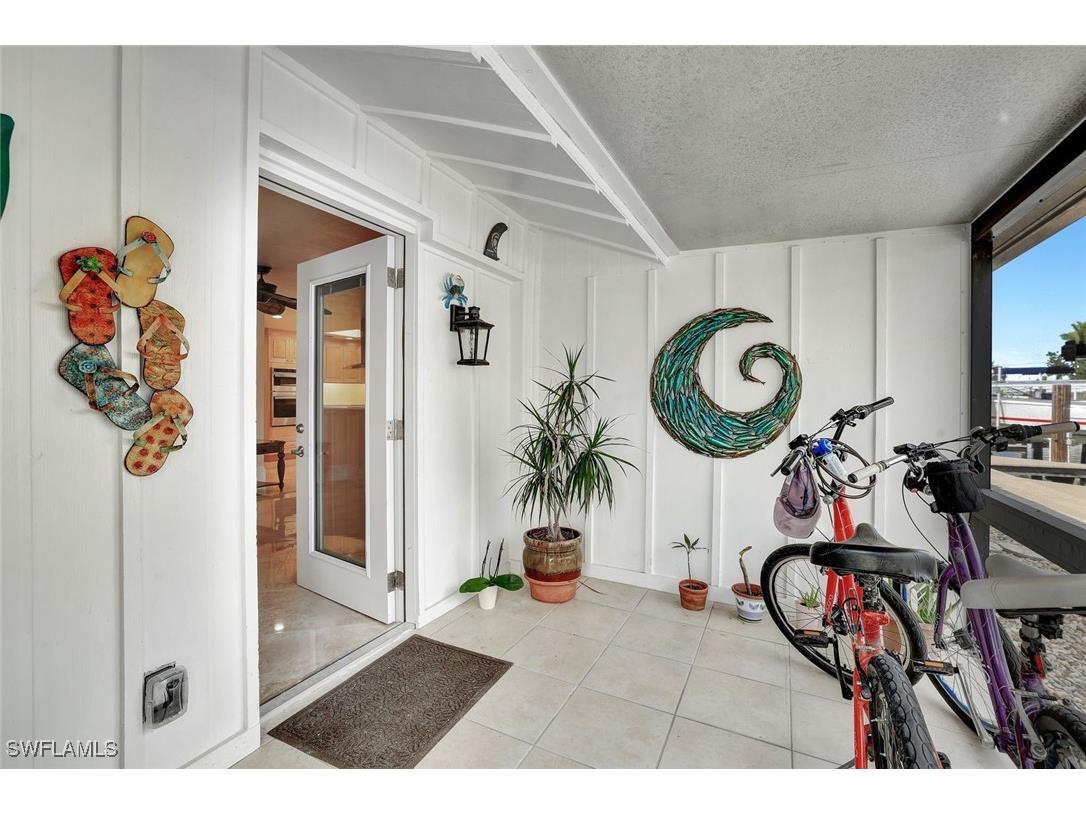 1405 Curlew Avenue #3 Naples FL 34102 225019016 image2