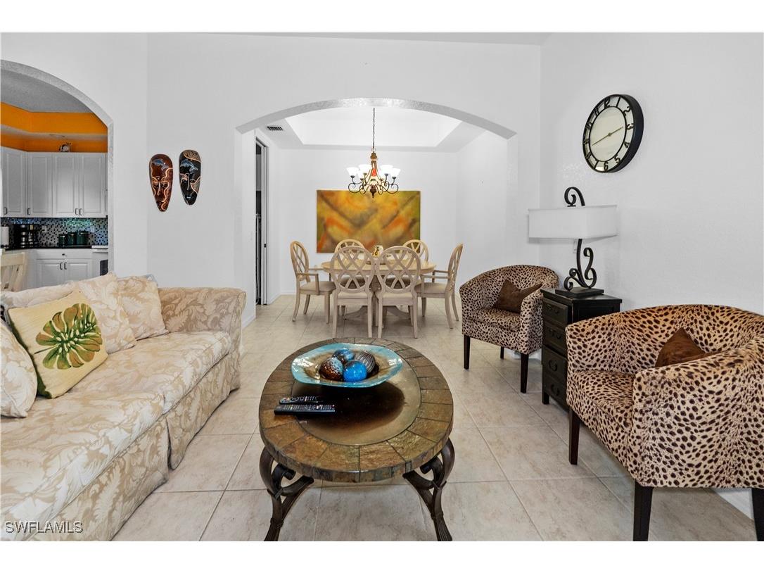 1405 Mariposa Circle #102 Naples FL 34105 226002205 image11