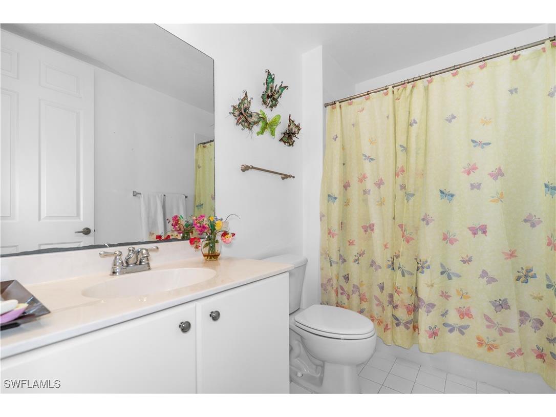 1405 Mariposa Circle #102 Naples FL 34105 226002205 image24
