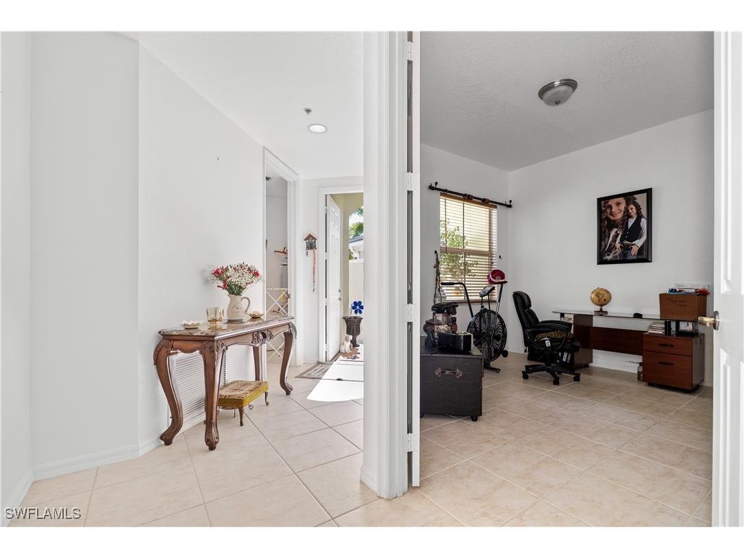 1405 Mariposa Circle #102 Naples FL 34105 226002205 image28
