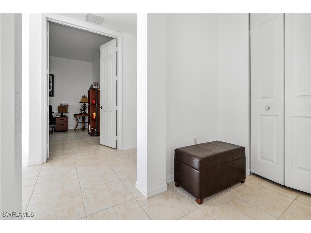 1405 Mariposa Circle #102 Naples FL 34105 226002205 image31