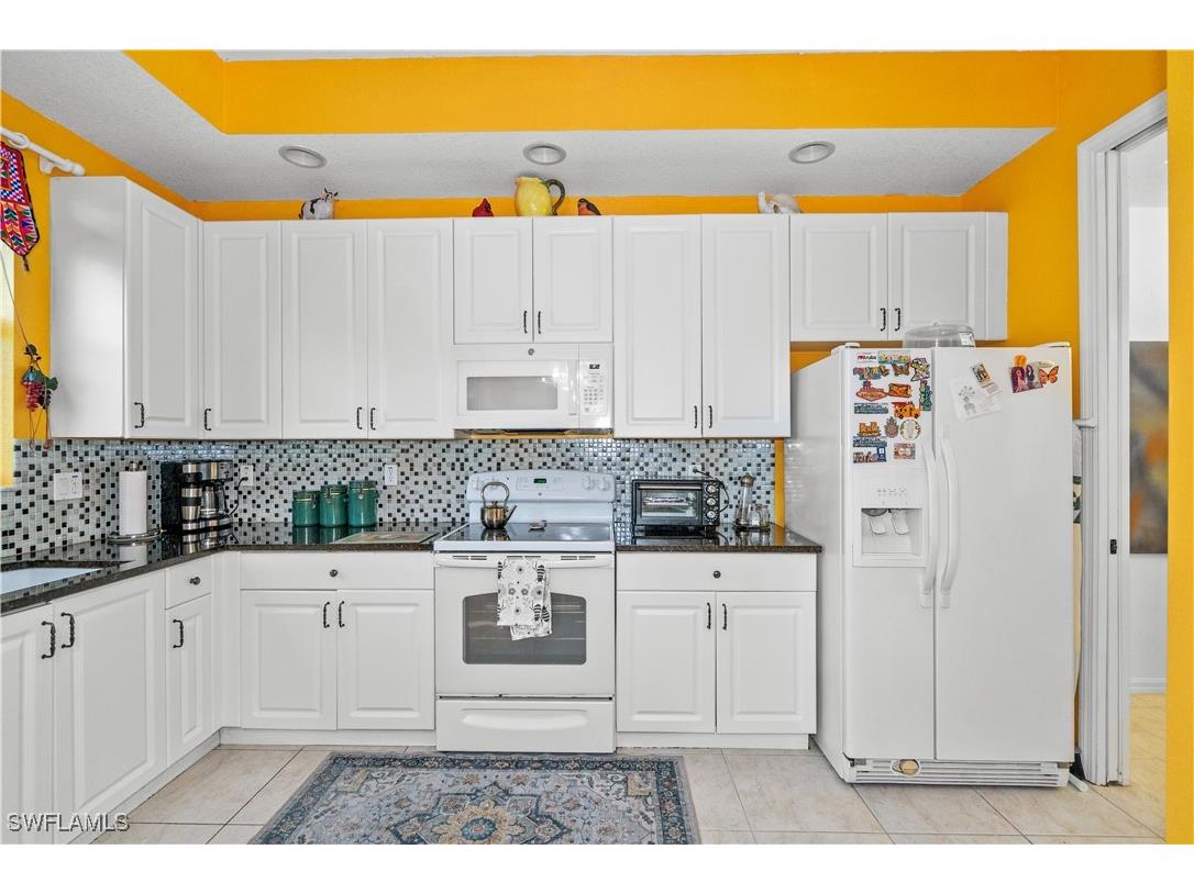 1405 Mariposa Circle #102 Naples FL 34105 226002205 image5