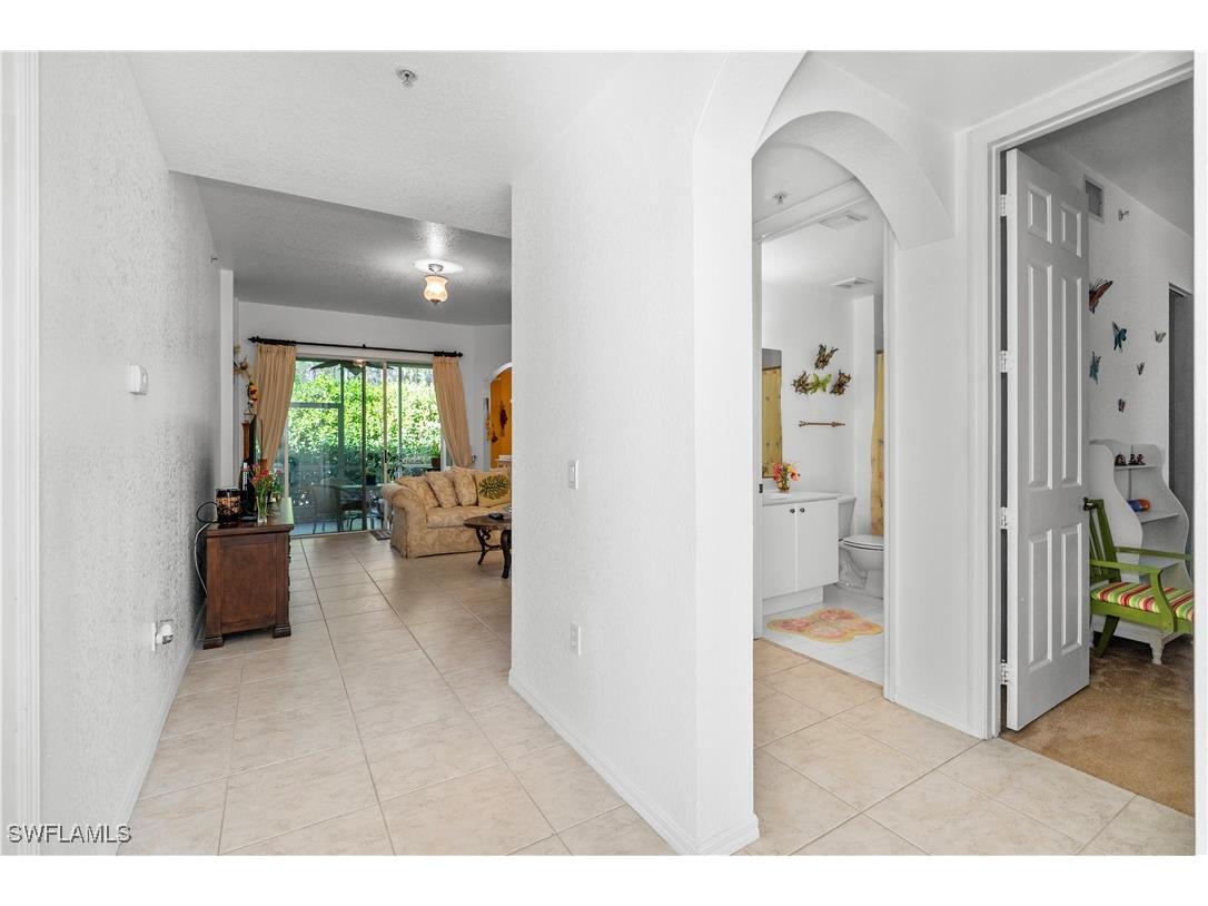1405 Mariposa Circle #102 Naples FL 34105 226002205 image9