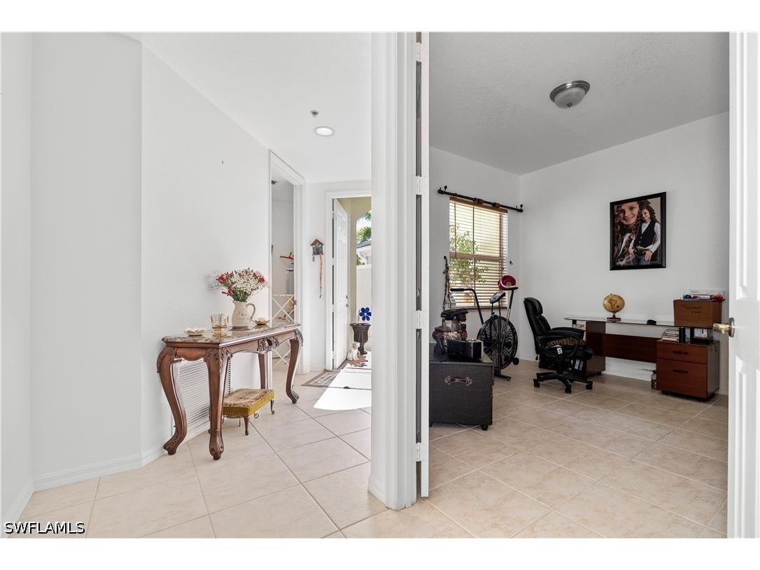 1405 Mariposa Circle #102 Naples FL 34105 226024075 image12