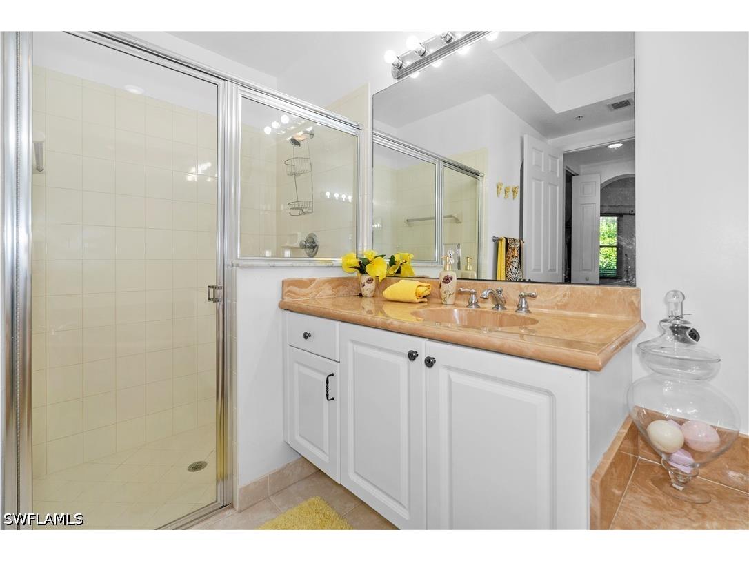 1405 Mariposa Circle #102 Naples FL 34105 226024075 image15