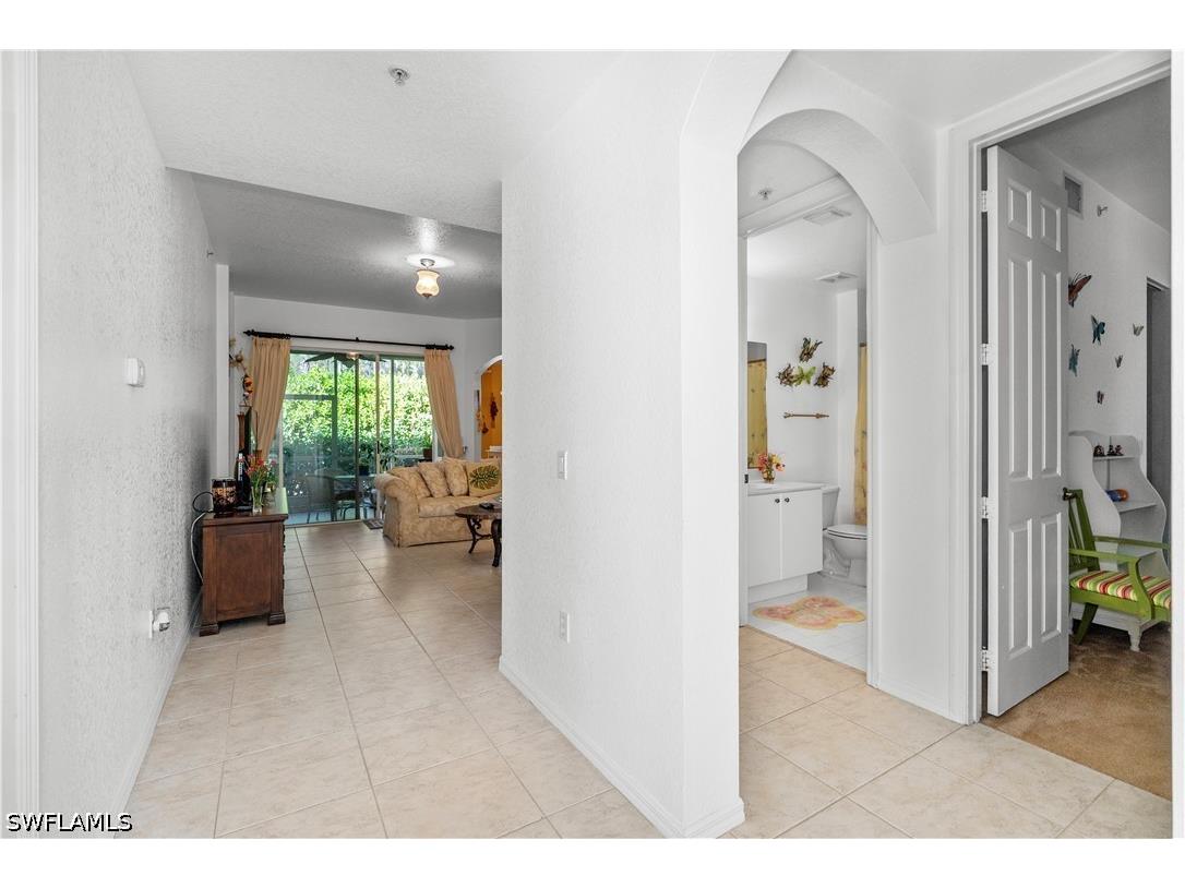 1405 Mariposa Circle #102 Naples FL 34105 226024075 image9