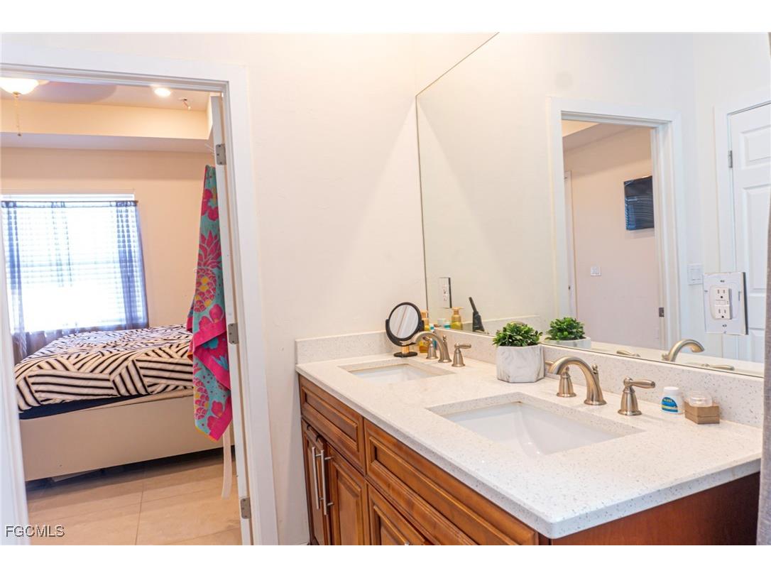  Cape Coral FL 33993 2025020076 image8