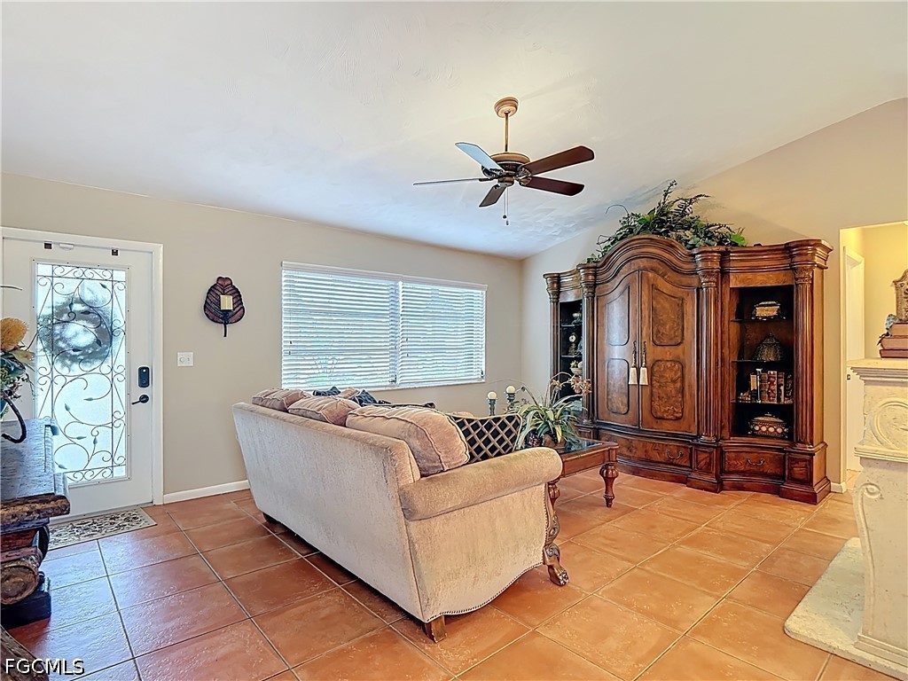 1405 SW 5th Place Cape Coral FL 33991 2026014924 image11
