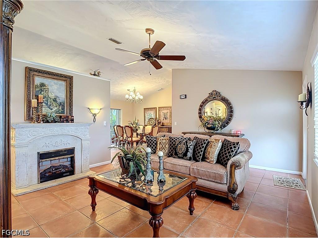 1405 SW 5th Place Cape Coral FL 33991 2026014924 image13