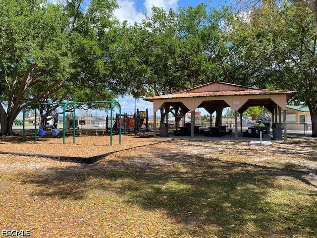 1405 SW 5th Place Cape Coral FL 33991 2026014924 image45