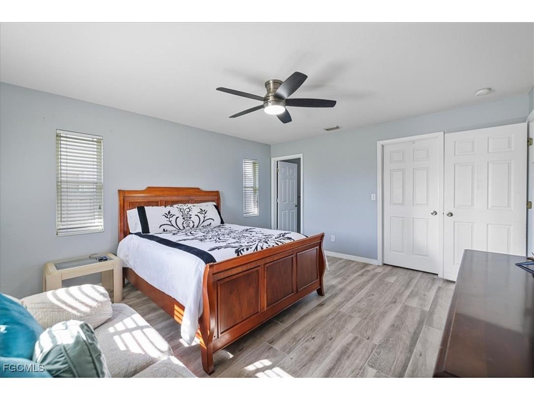 1405 SW 9th Avenue Cape Coral FL 33991 2025007377 image16