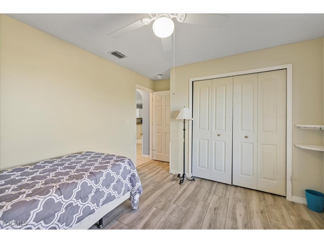 1405 SW 9th Avenue Cape Coral FL 33991 2025007377 image19