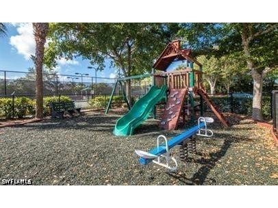1405 Sweetwater Cove #204 Naples FL 34110 226021943 image16