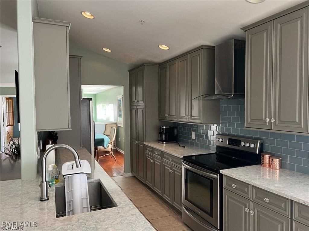 1405 Tiffany Lane #1408 Naples FL 34105 225047509 image12