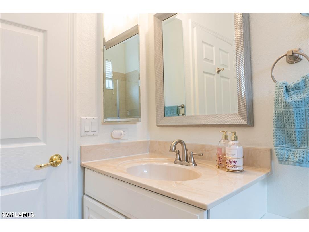 14059 Mirror Court Naples FL 34114 226017575 image20
