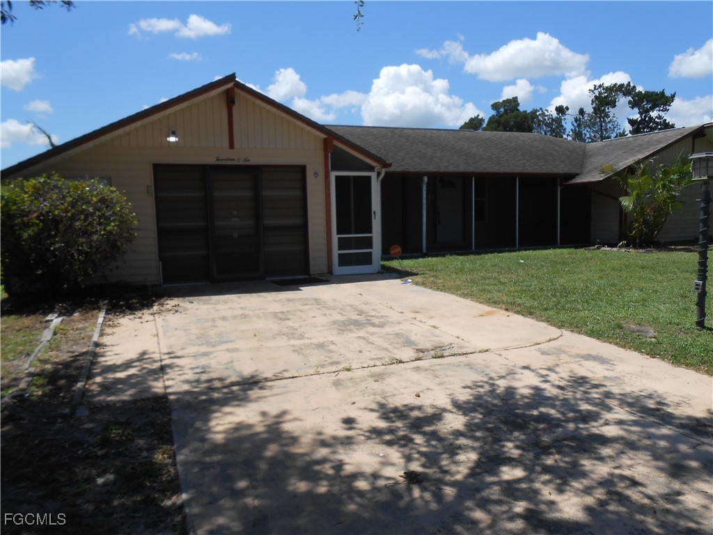 1406 Alwynne Drive S Lehigh Acres FL 33936 2025006340 image1