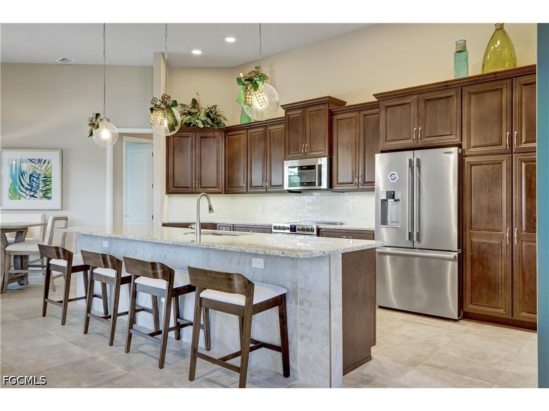 1406 Cape Coral Parkway W Cape Coral FL 33914 2026016863 image8
