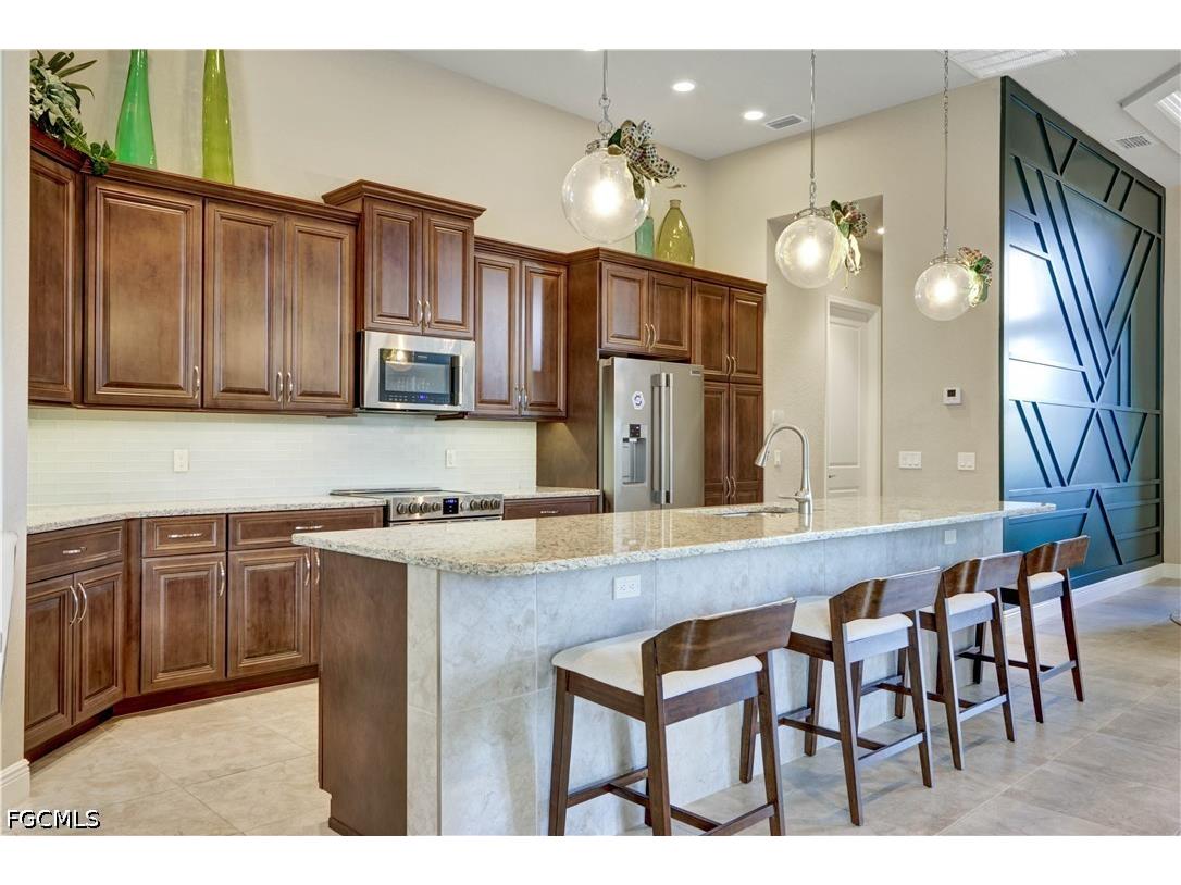 1406 Cape Coral Parkway W Cape Coral FL 33914 2026016863 image9