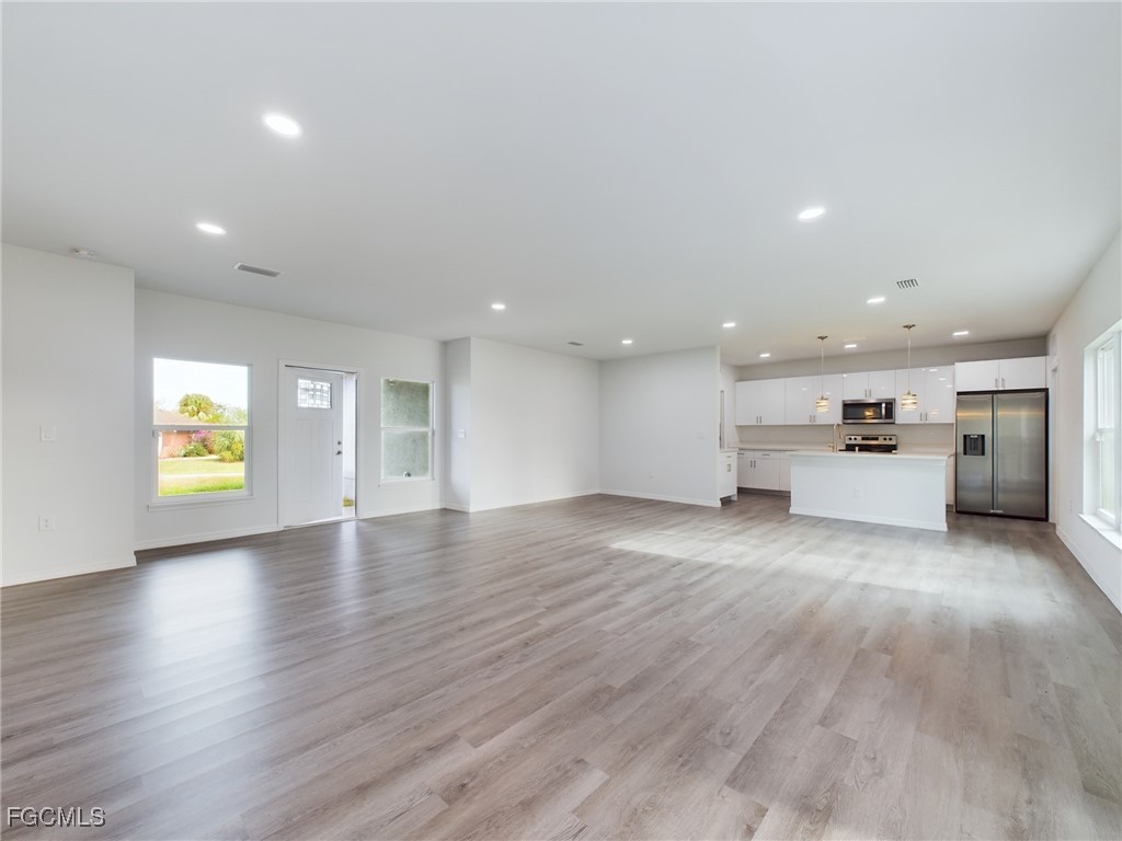 1406 Ford Circle Lehigh Acres FL 33936 2025011811 image5