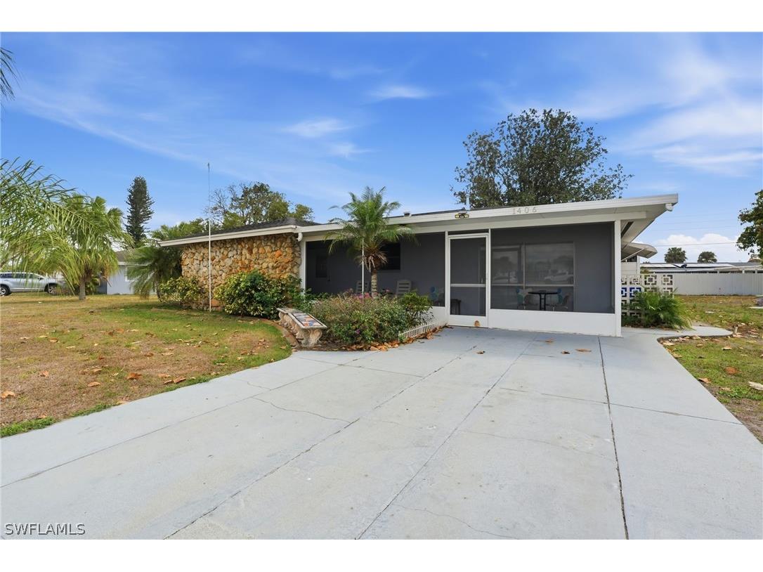 1406 Grandale Street Lehigh Acres FL 33936 226009582 image1