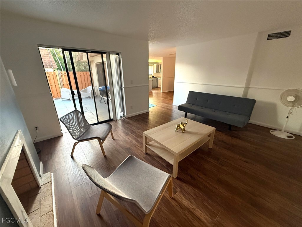 1406 Park Shore Circle #3 Fort Myers FL 33901 2026002187 image6