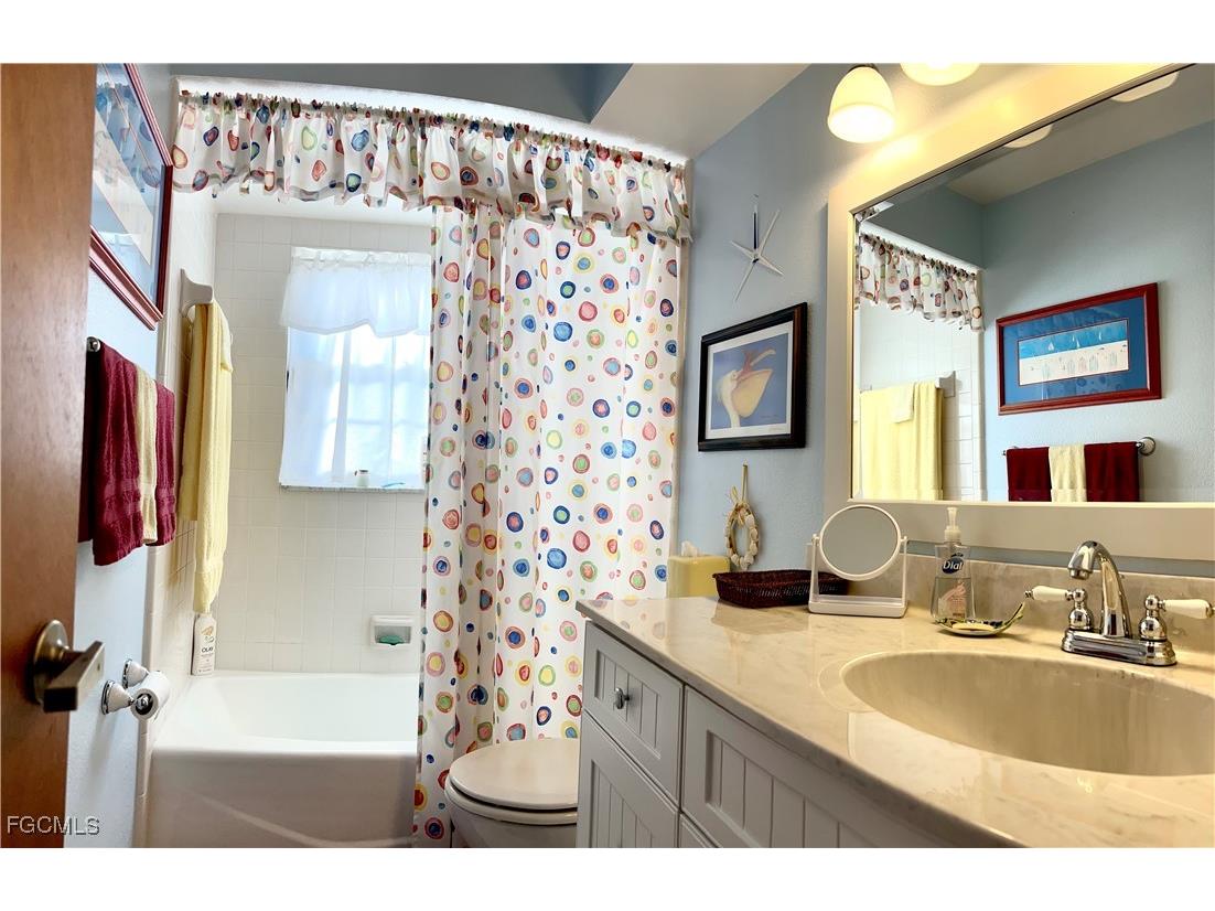 1406 S Larkwood Square Fort Myers FL 33919 2025017452 image21