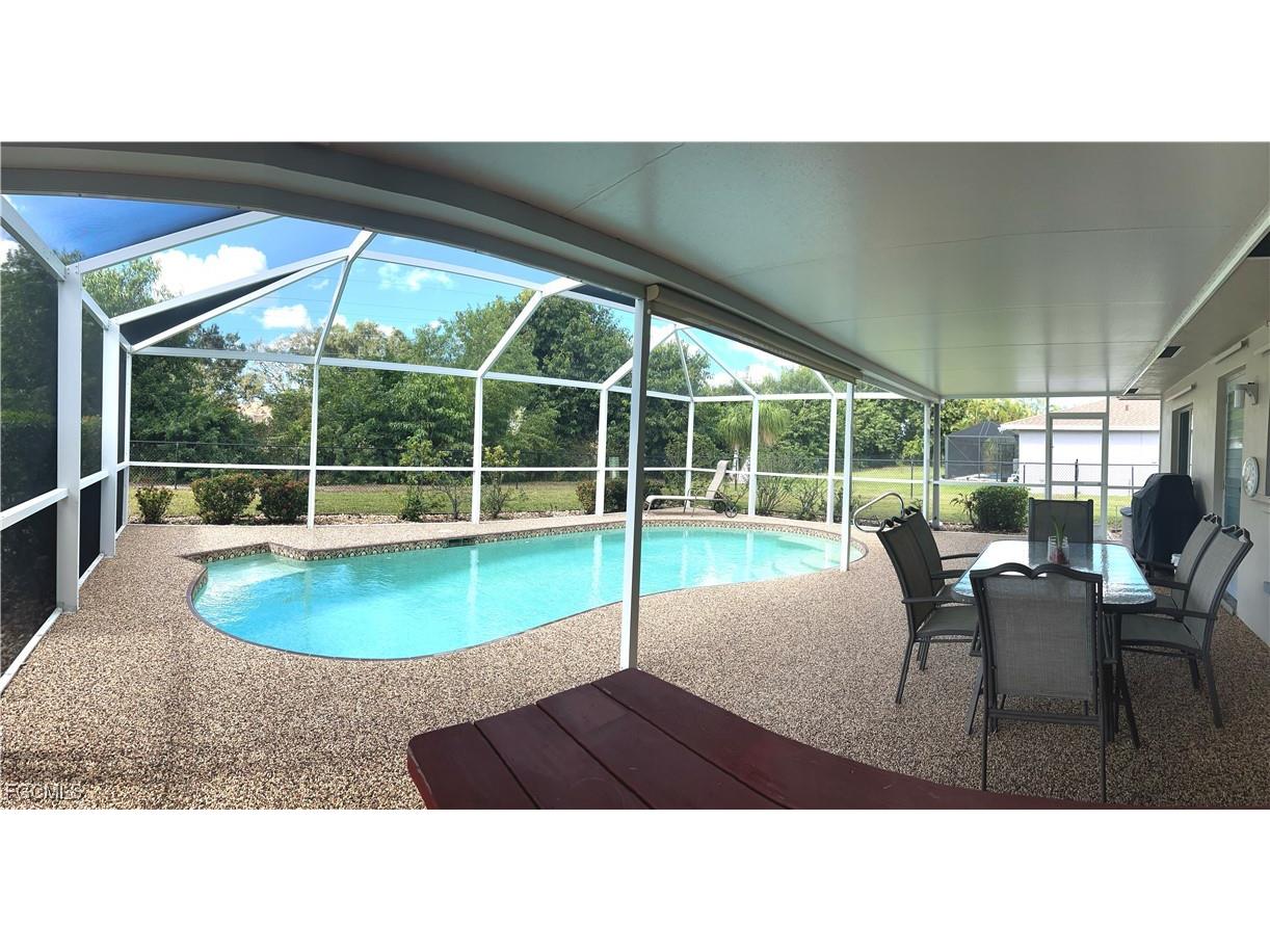 1406 S Larkwood Square Fort Myers FL 33919 2025017452 image27