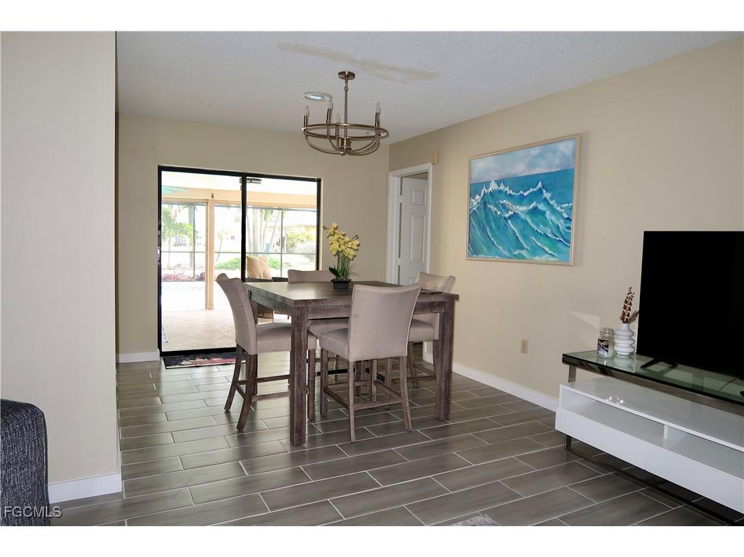 1406 SE 22nd Street Cape Coral FL 33990 2025001310 image4