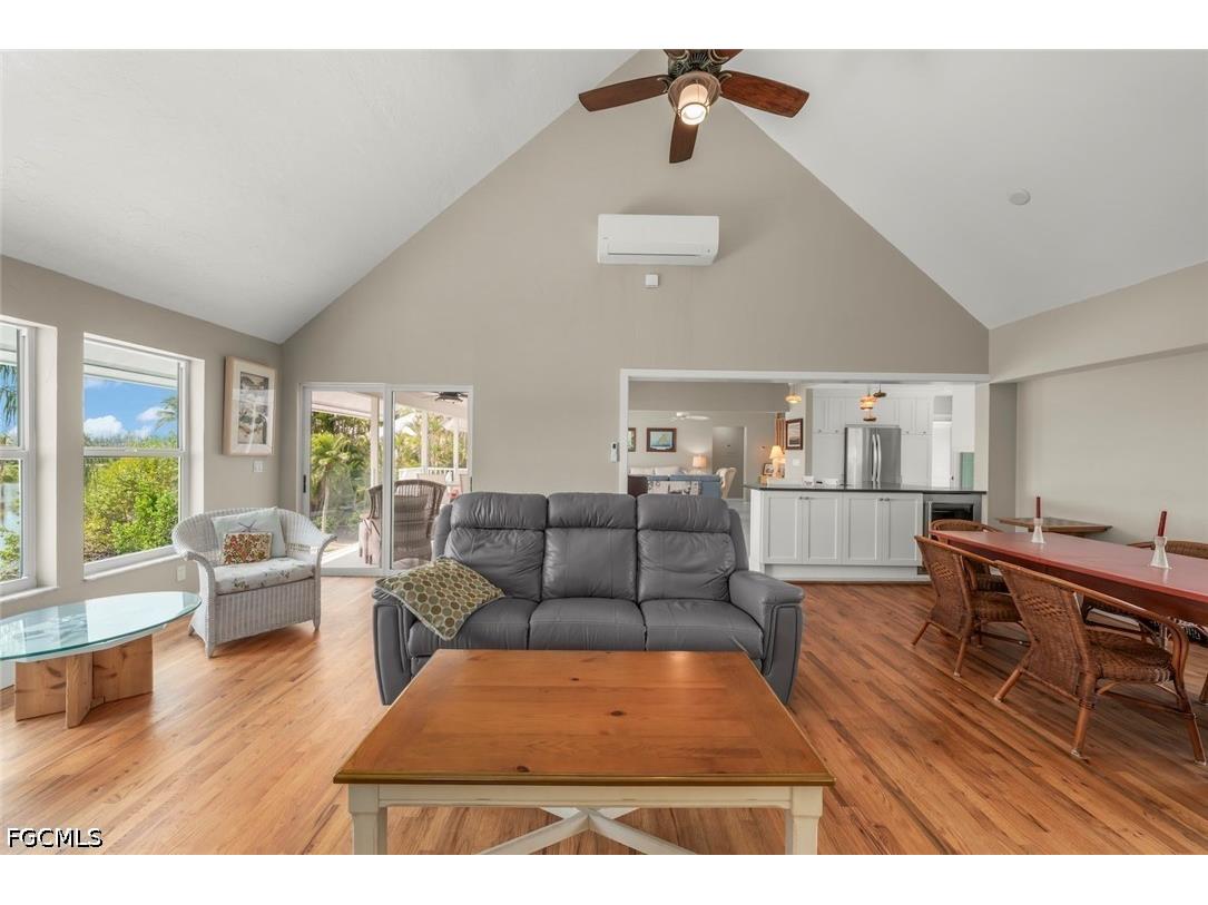 1406 Sanderling Circle Sanibel FL 33957 2026017652 image3