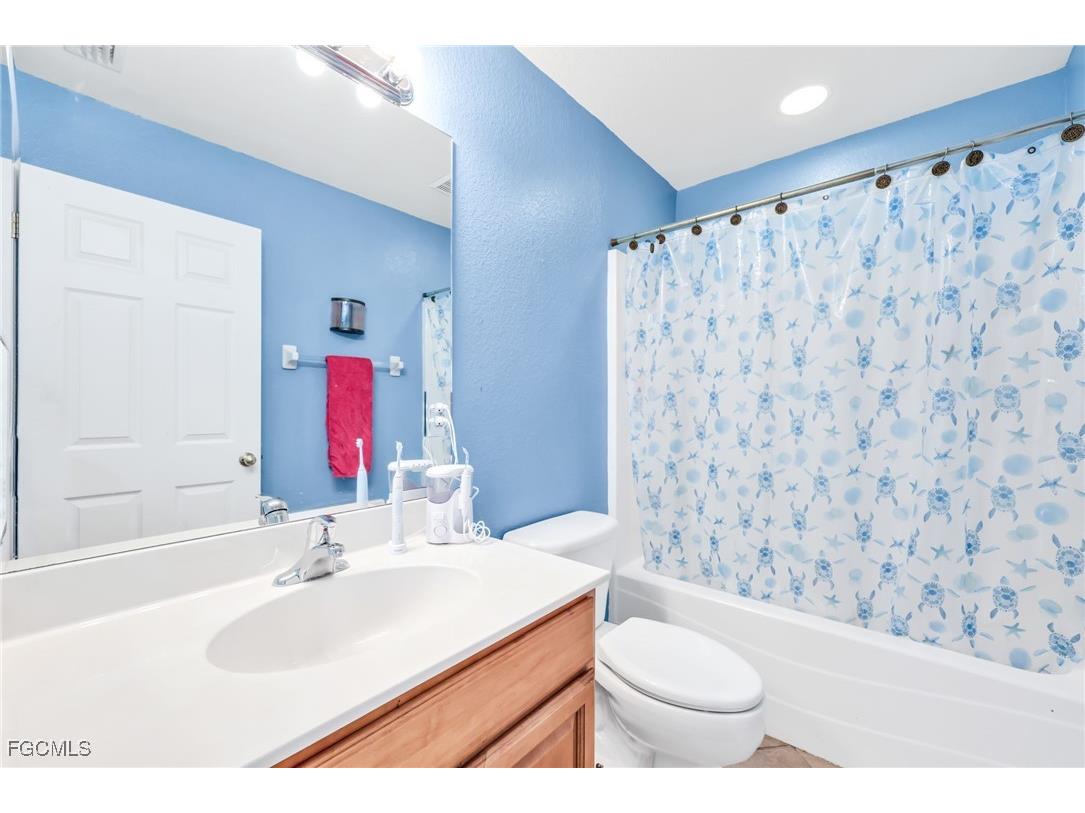 14067 Danpark Loop Fort Myers FL 33912 2025018208 image21