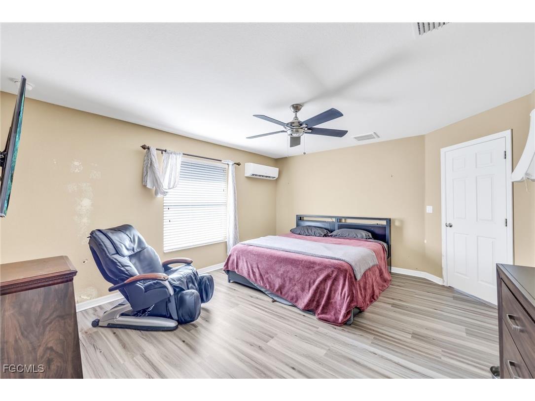 14067 Danpark Loop Fort Myers FL 33912 2025018208 image24