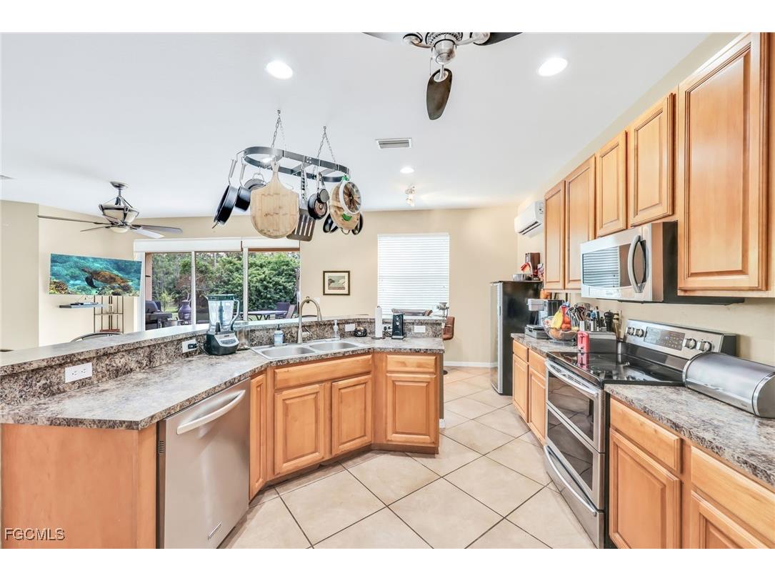 14067 Danpark Loop Fort Myers FL 33912 2025018208 image7