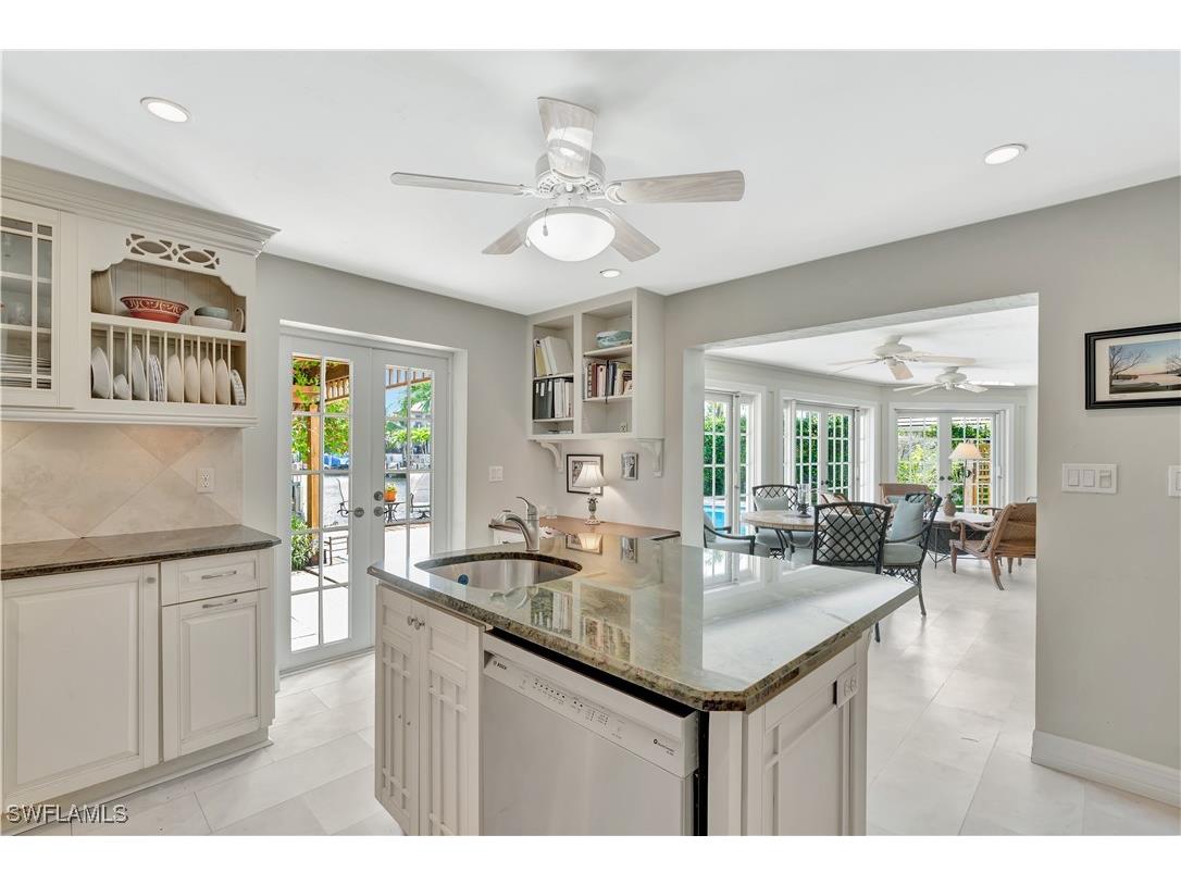 1407 Marlin Drive Naples FL 34102 225058387 image18